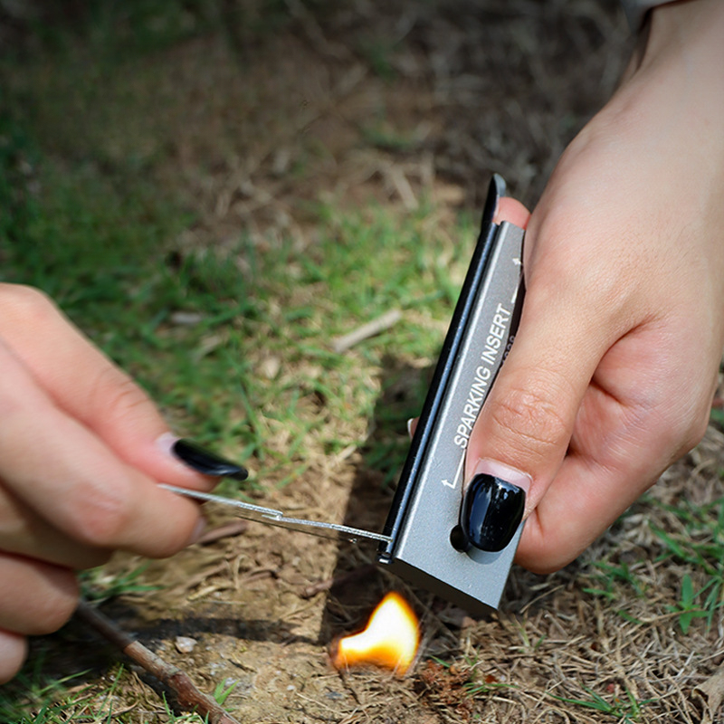 Fire Starting Kit - طقم إشعال النار بالفحم والحديد المقاوم